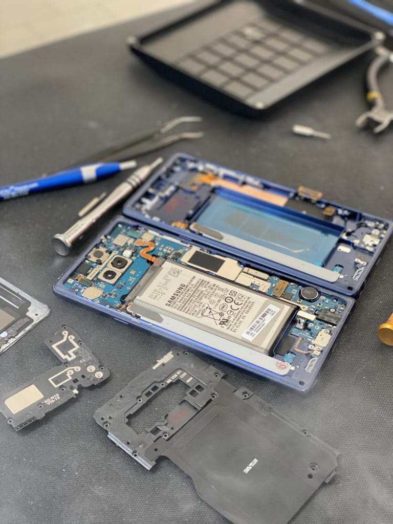 Samsung-Galaxy-A52-5G-taisykla-1.jpg