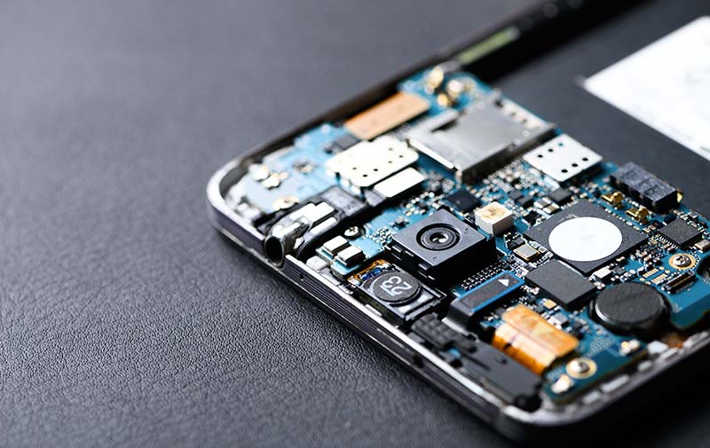 Samsung-Galaxy-A70-krovimo-lizdo-keitimas.jpg