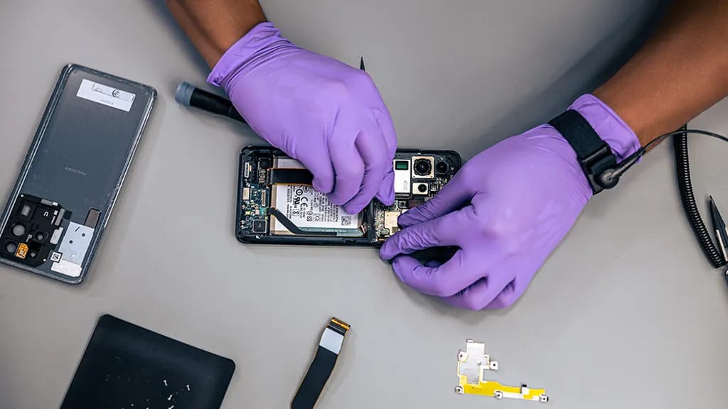 Samsung Galaxy S20 FE ekrano keitimas
