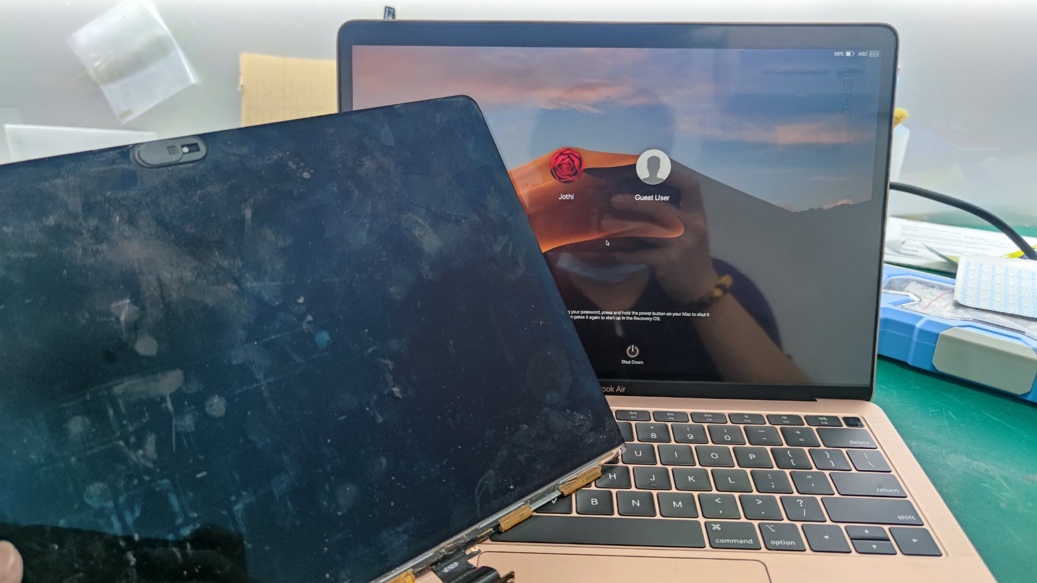 Macbook Air 13 2018 patikimas remontas