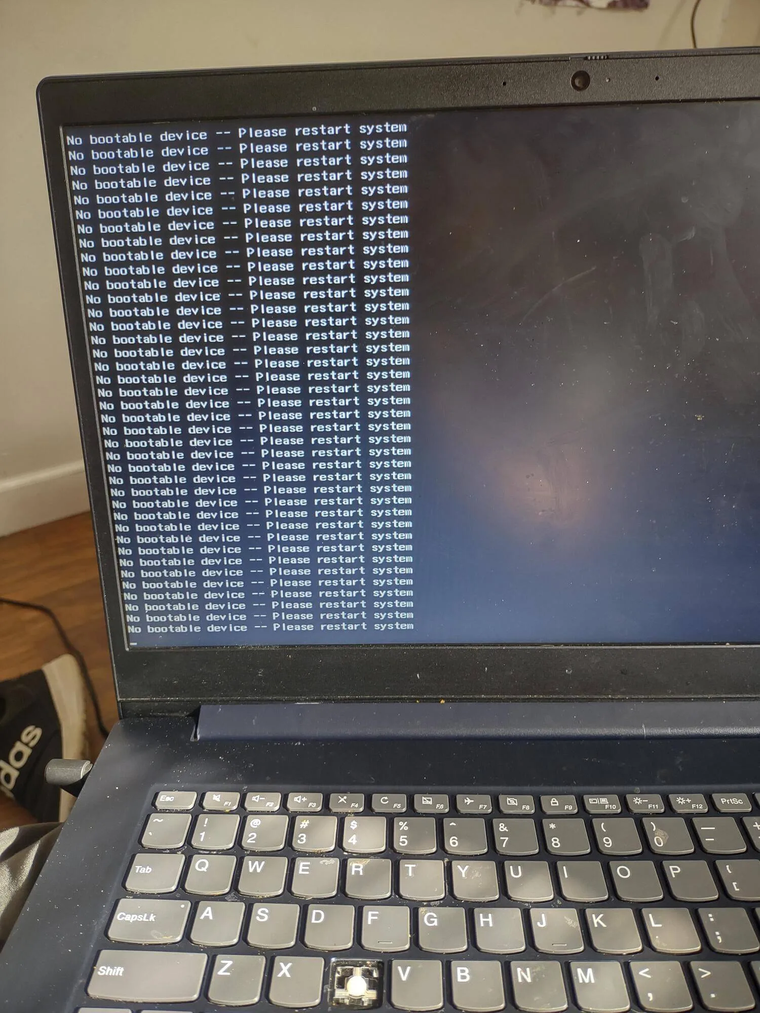 kompiuteriu remontas it112.lt kedainiuose